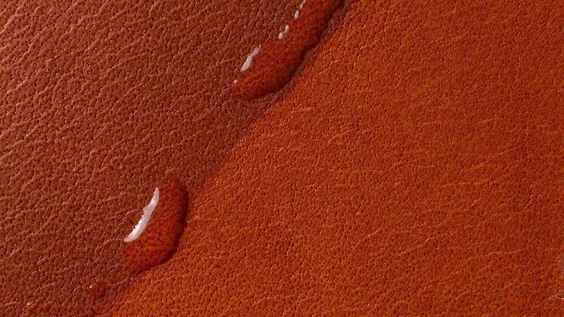 واکنش چرم طبیعی به رطوبت