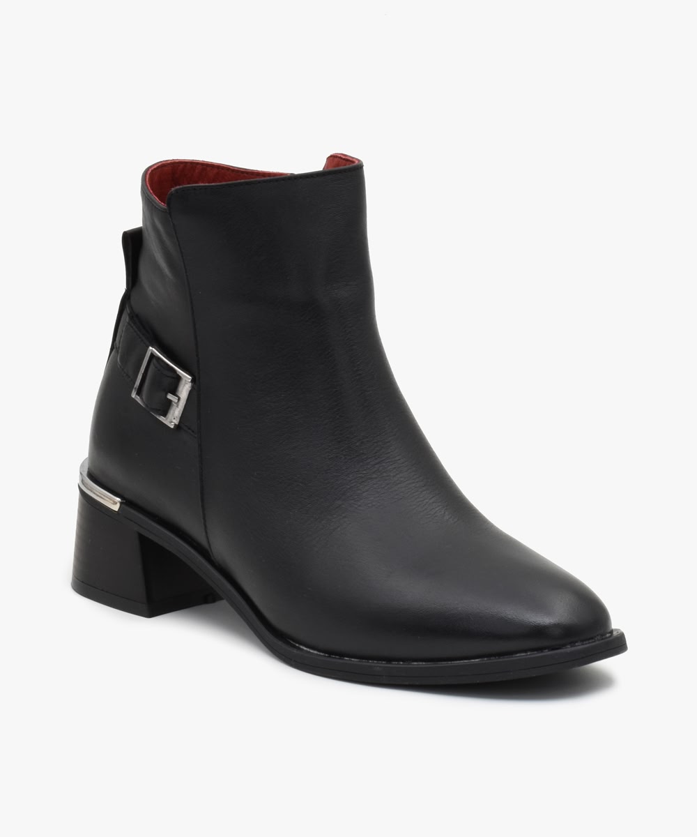 P46-black-01 نیم بوت چرم زنانه کدP46 - Image 1