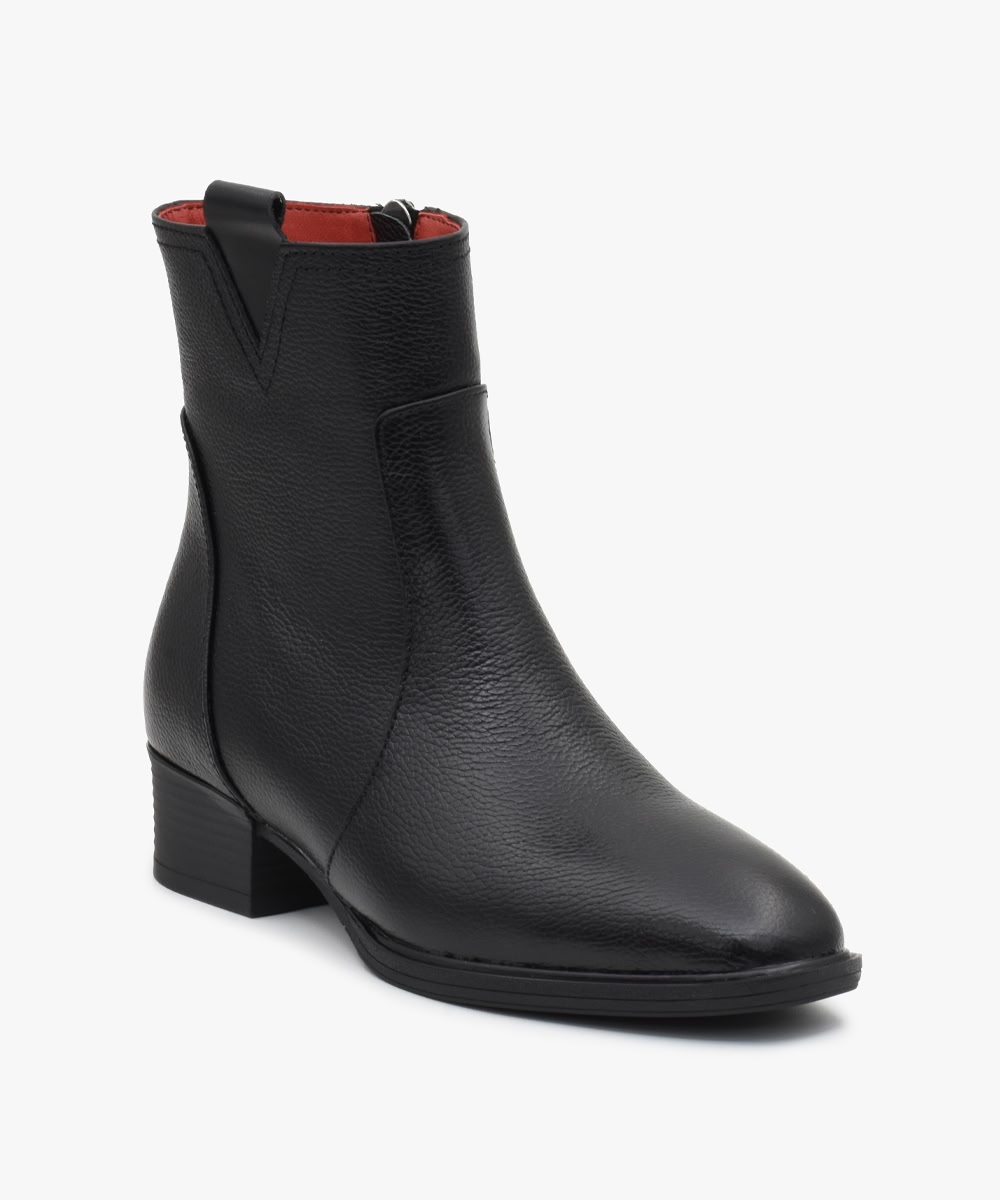 T42-black-01 نیم بوت چرم زنانه کد T42 رنگ مشکی - تصویر اول